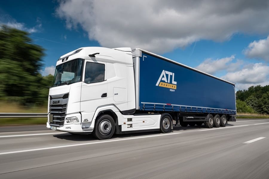 01 ATL Renting receives its 2000th DAF truck 1