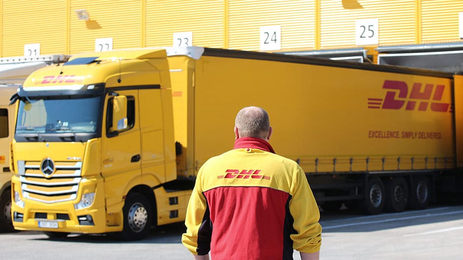 hendrik valgma and his yellow actros 1848 940 07 1 1